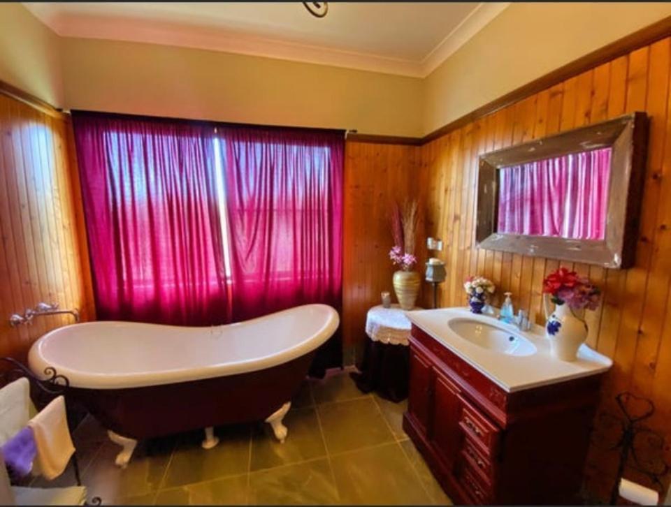 Golden Lace B&B Sarina Extérieur photo